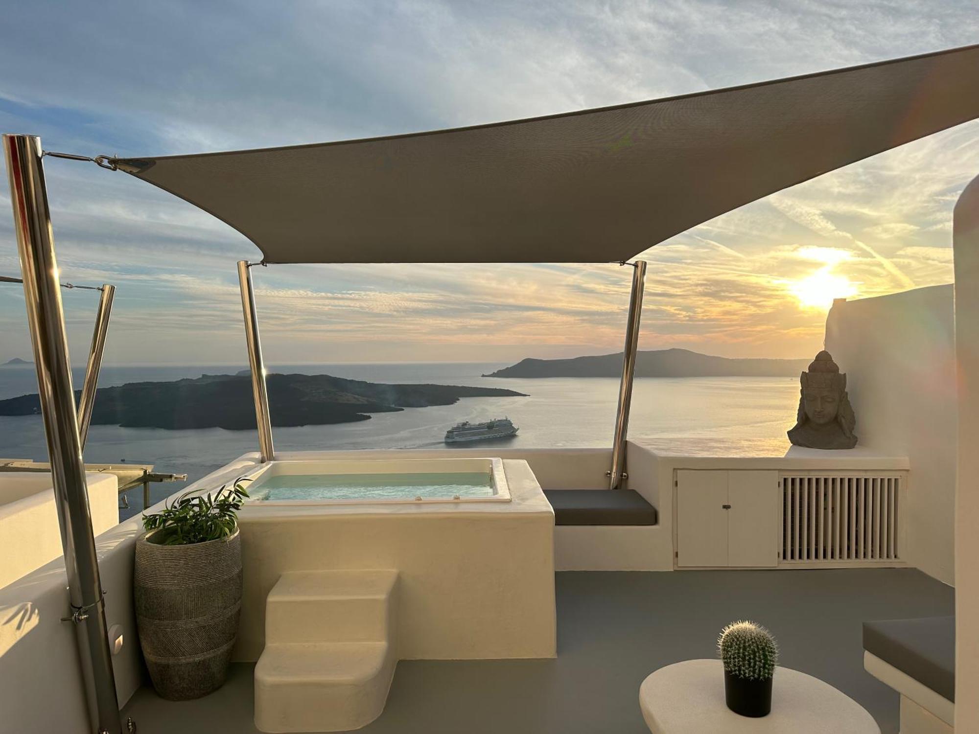 Dagaz Suites Fira  Luaran gambar